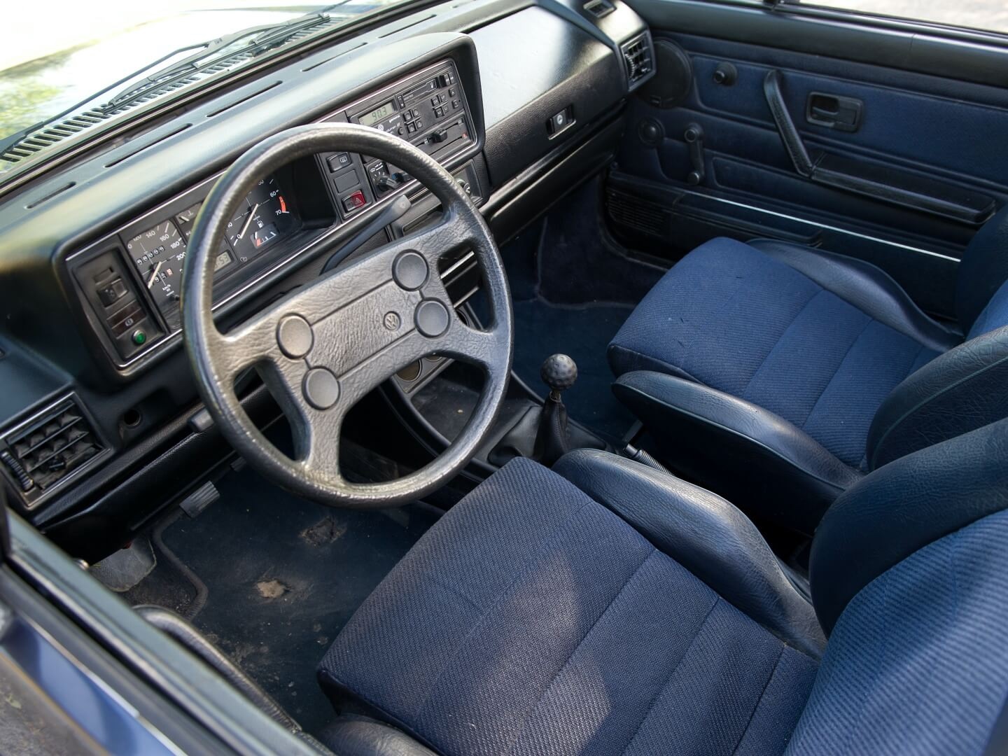 interior 03