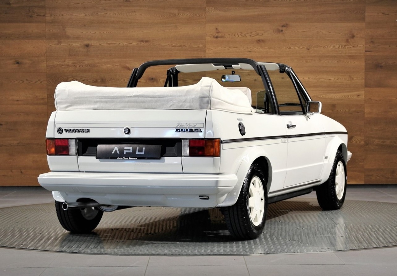 White Edition rear